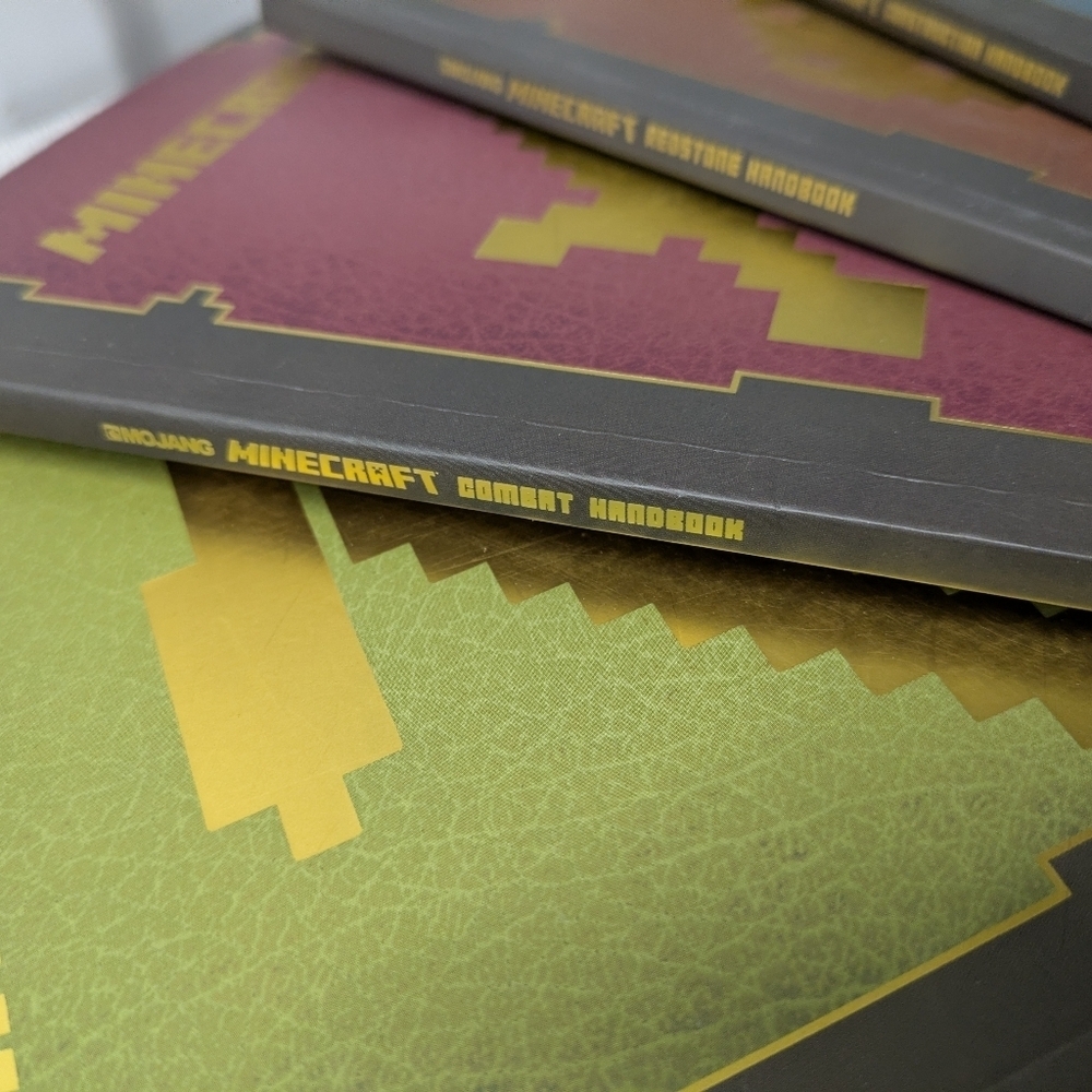 Minecraft Hardcover Book Set - Picture 5 of 11